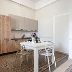 Guesthost - Lexa Experience Taranto