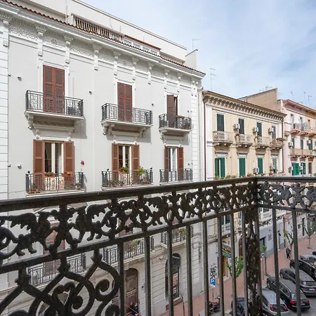 Lexa Experience - Roomy & *