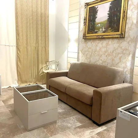 Lexa Experience - Roomy & Apartment